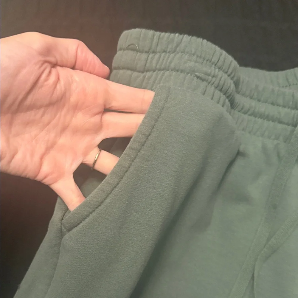 Torrid Green Hoodie and Joggers Set - Picture 3 of 8